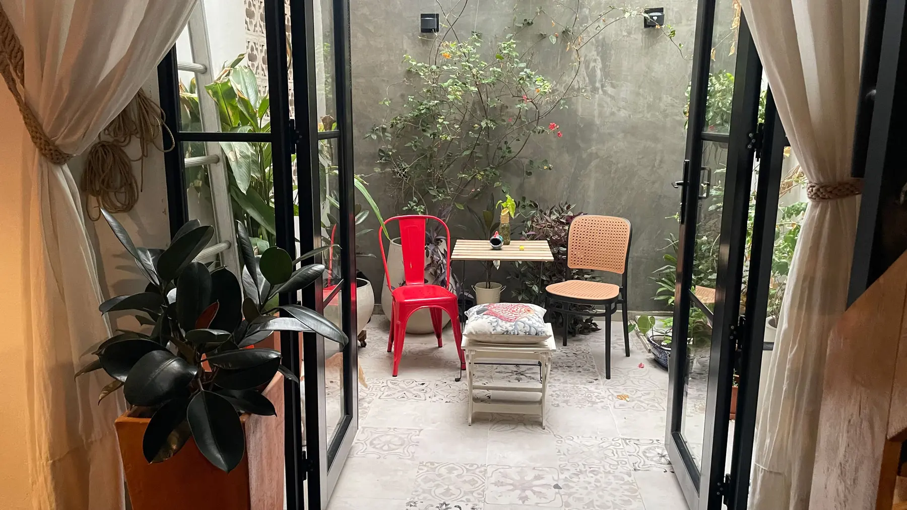Patio interior