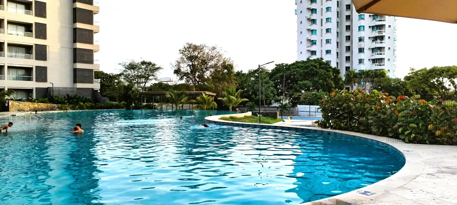 Piscina de las zonas comunes de Santa Marina